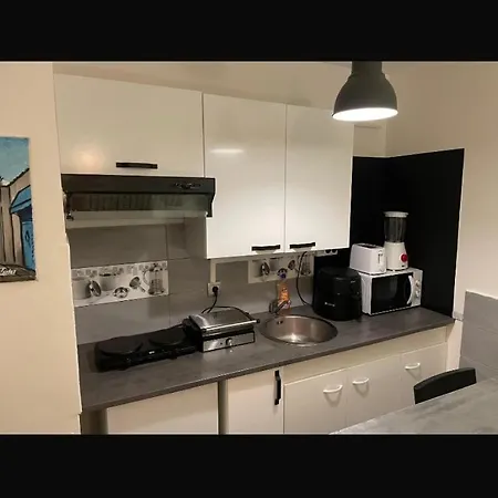 Cozy Studio In Neuilly-Sur-Marne Apartment Neuilly-sur-Marne