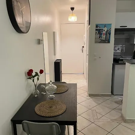 Διαμέρισμα Cozy In Neuilly-sur-Marne