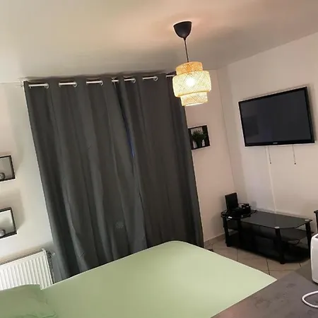 Cozy In Neuilly-sur-Marne